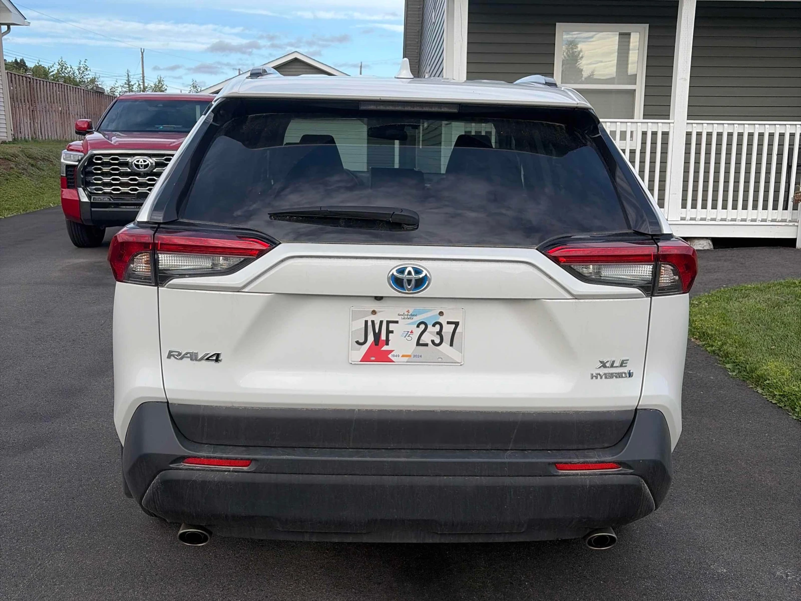 Toyota Rav4 Hybrid XLE AWD | CARFAX | ��� ����� | ��� �������� | Mobile.bg � ����������� 5