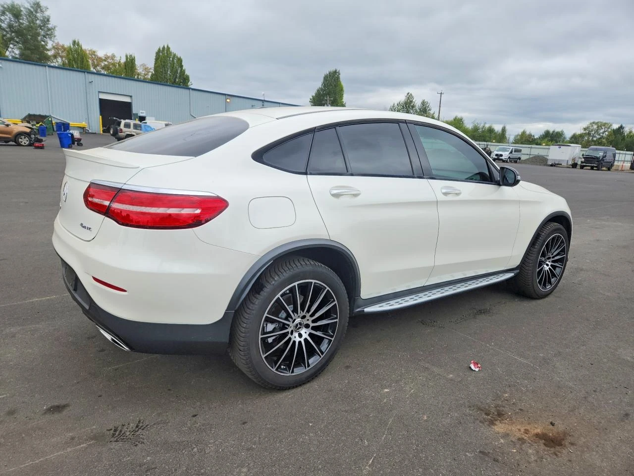 Mercedes-Benz GLC Coupe 2.0l 4, снимка 3 - Автомобили и джипове - 56341488