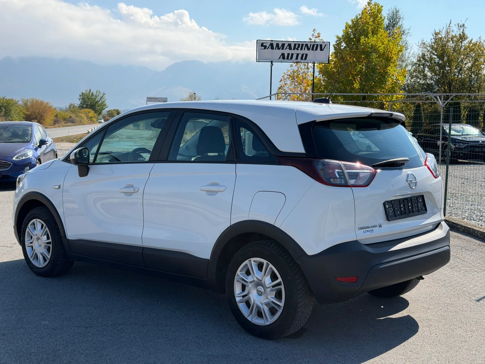 Opel Crossland X 1.2i, снимка 4 - Автомобили и джипове - 56461710