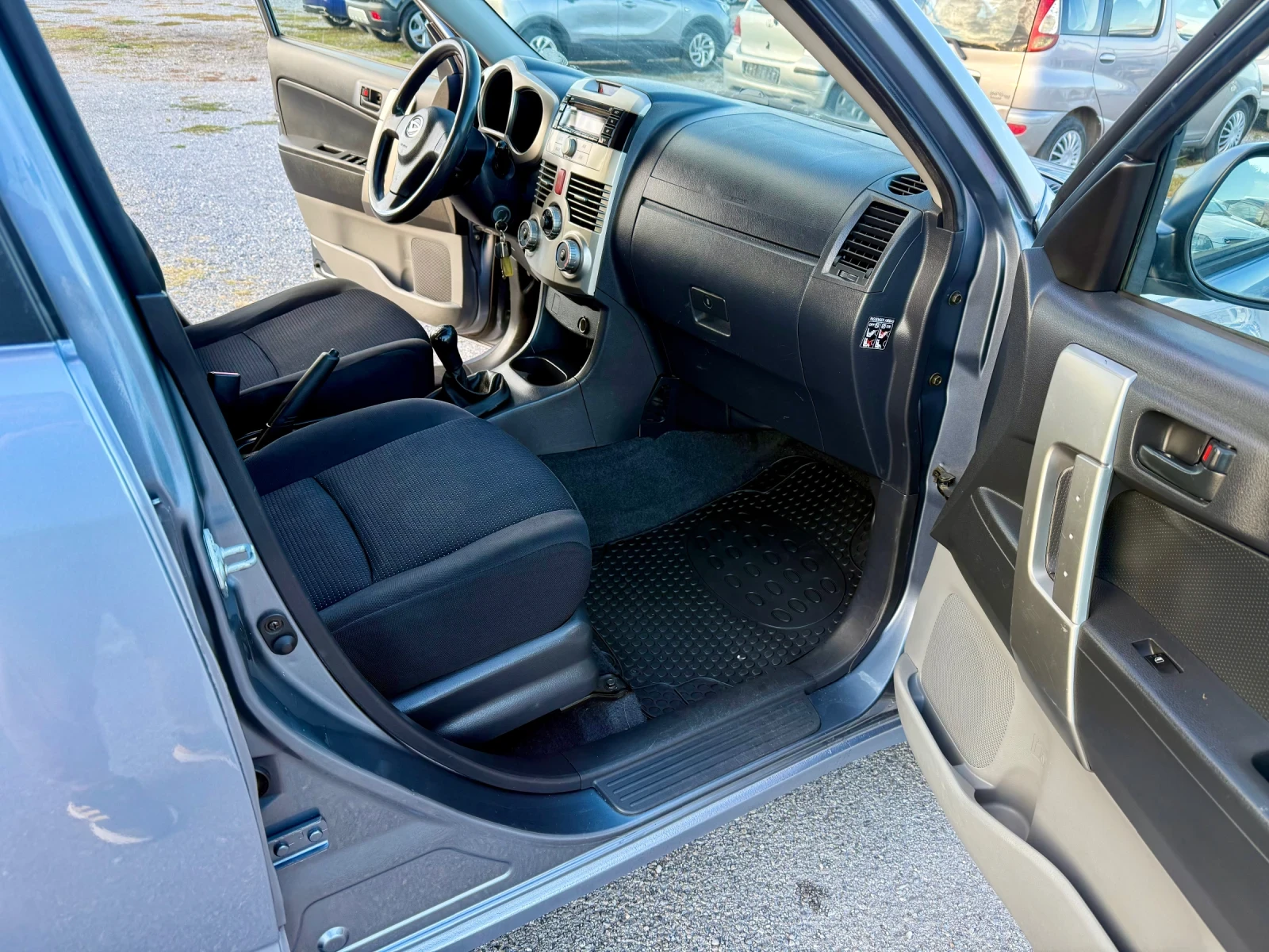 Daihatsu Terios 1.3 i 86 �.�. 4�4 | Mobile.bg � ����������� 11