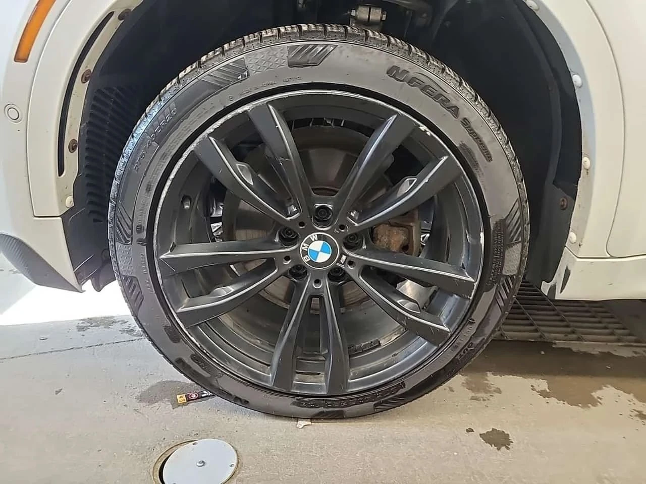 BMW X6, снимка 14 - Автомобили и джипове - 56689900