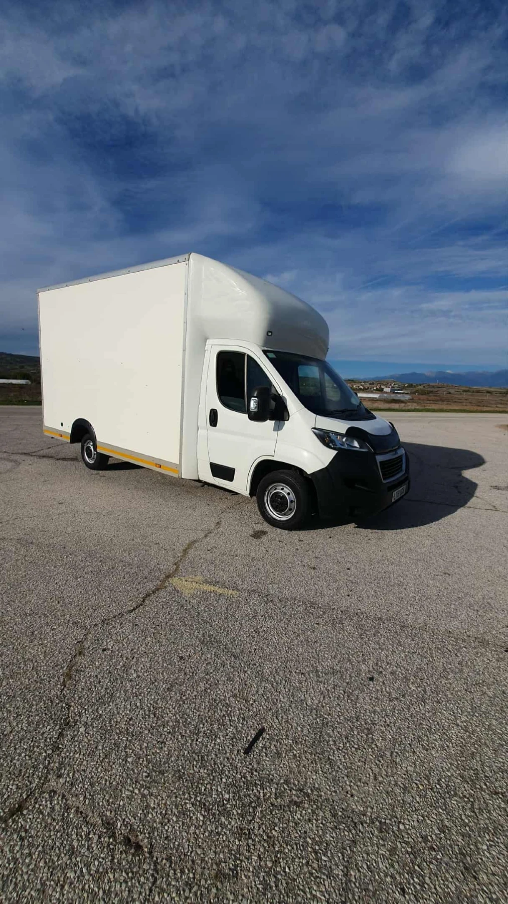 Peugeot Boxer Luton van - изображение 6