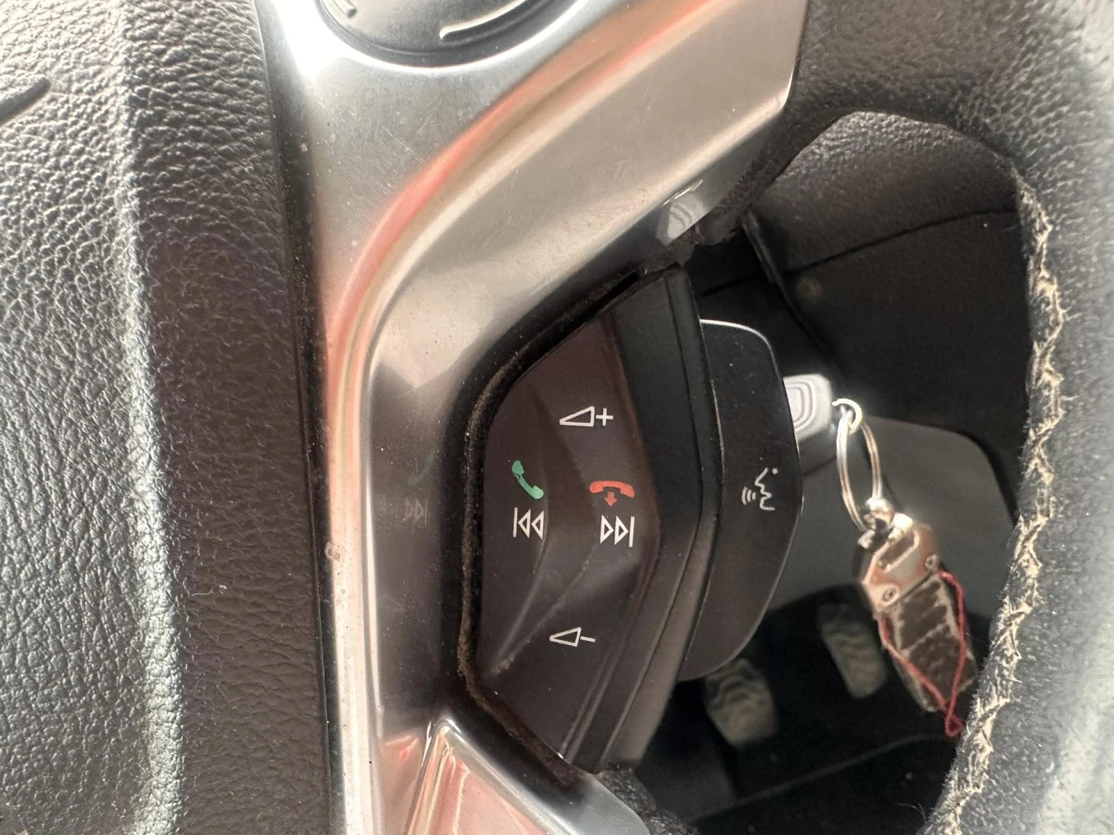 Ford Transit Custom Special Edition 2.2 TDCI , снимка 15 - Бусове и автобуси - 54360101