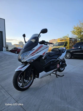  Yamaha T-max