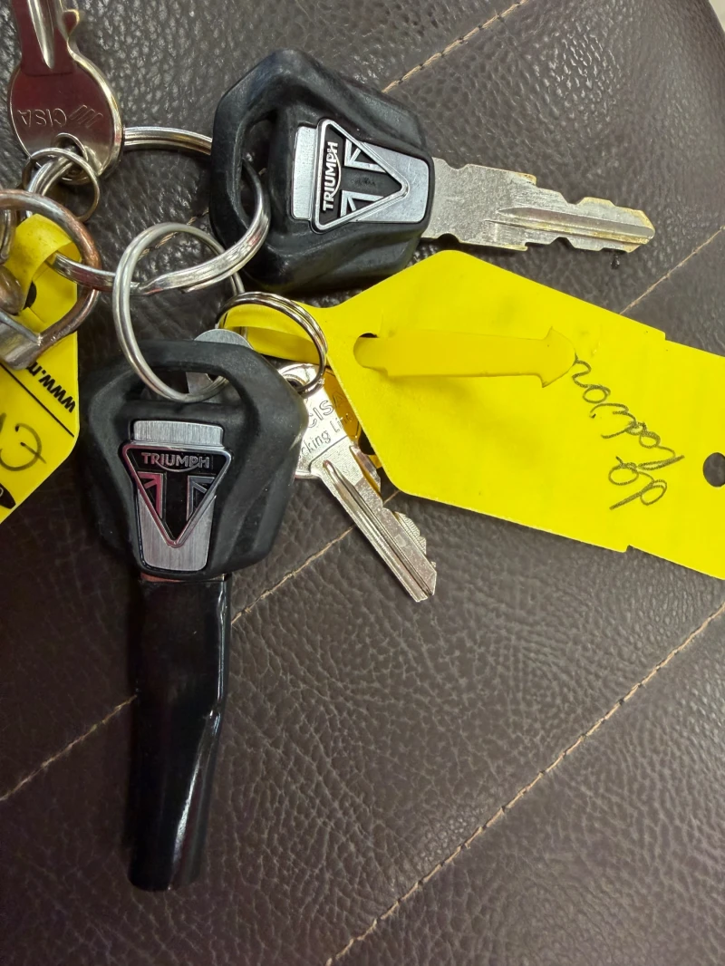 Triumph Street Twin 900ABS, снимка 16 - Мотоциклети и мототехника - 52849028