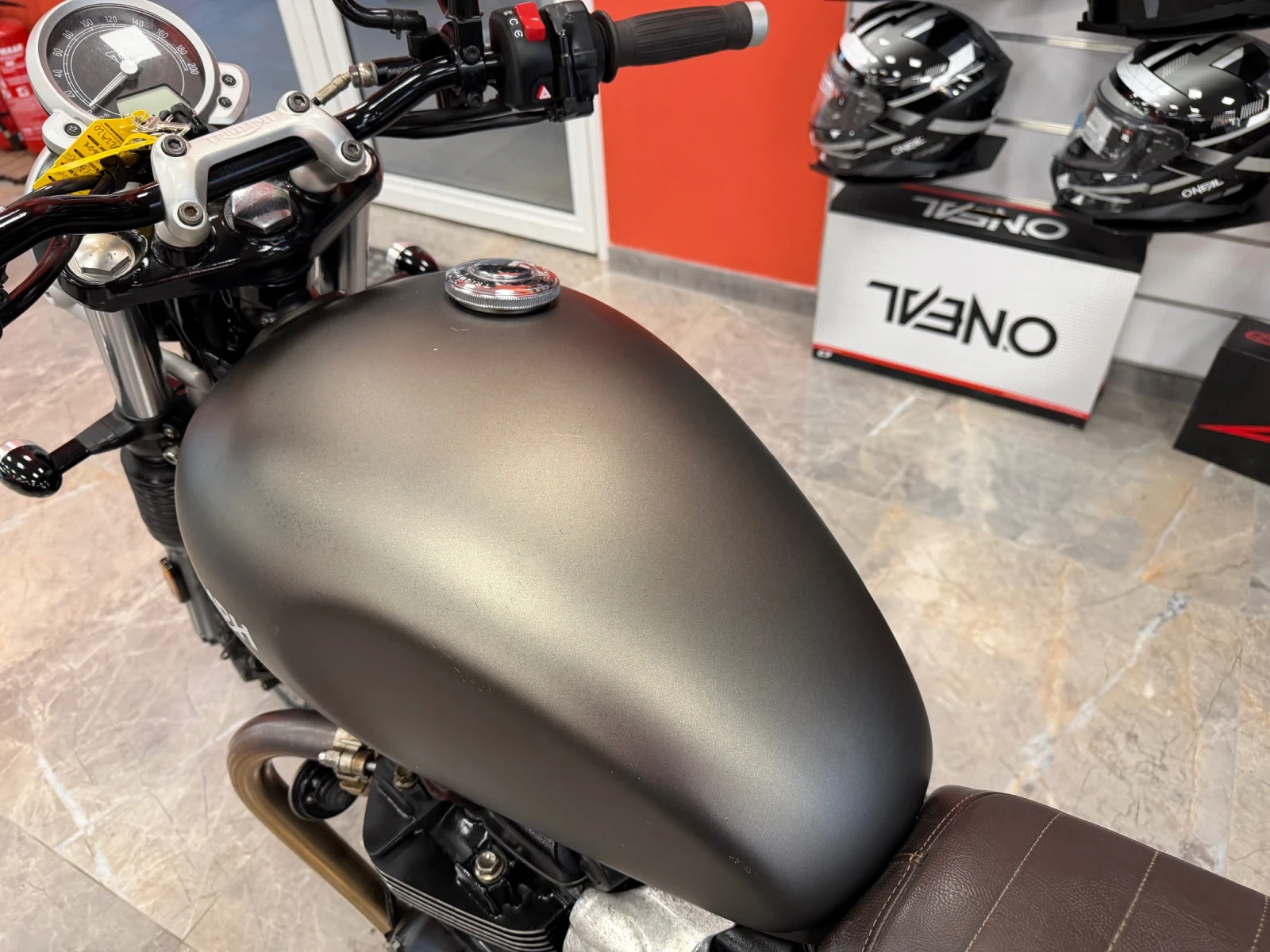 Triumph Street Twin 900ABS | Mobile.bg � ����������� 14