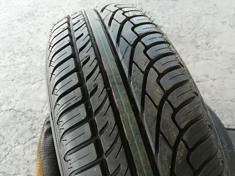 Гуми Летни 195/65R15, снимка 2 - Гуми и джанти - 21882508