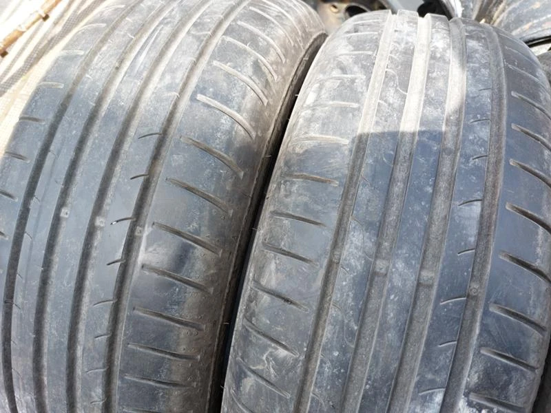 Гуми Летни 205/65R15, снимка 2 - Гуми и джанти - 36802809