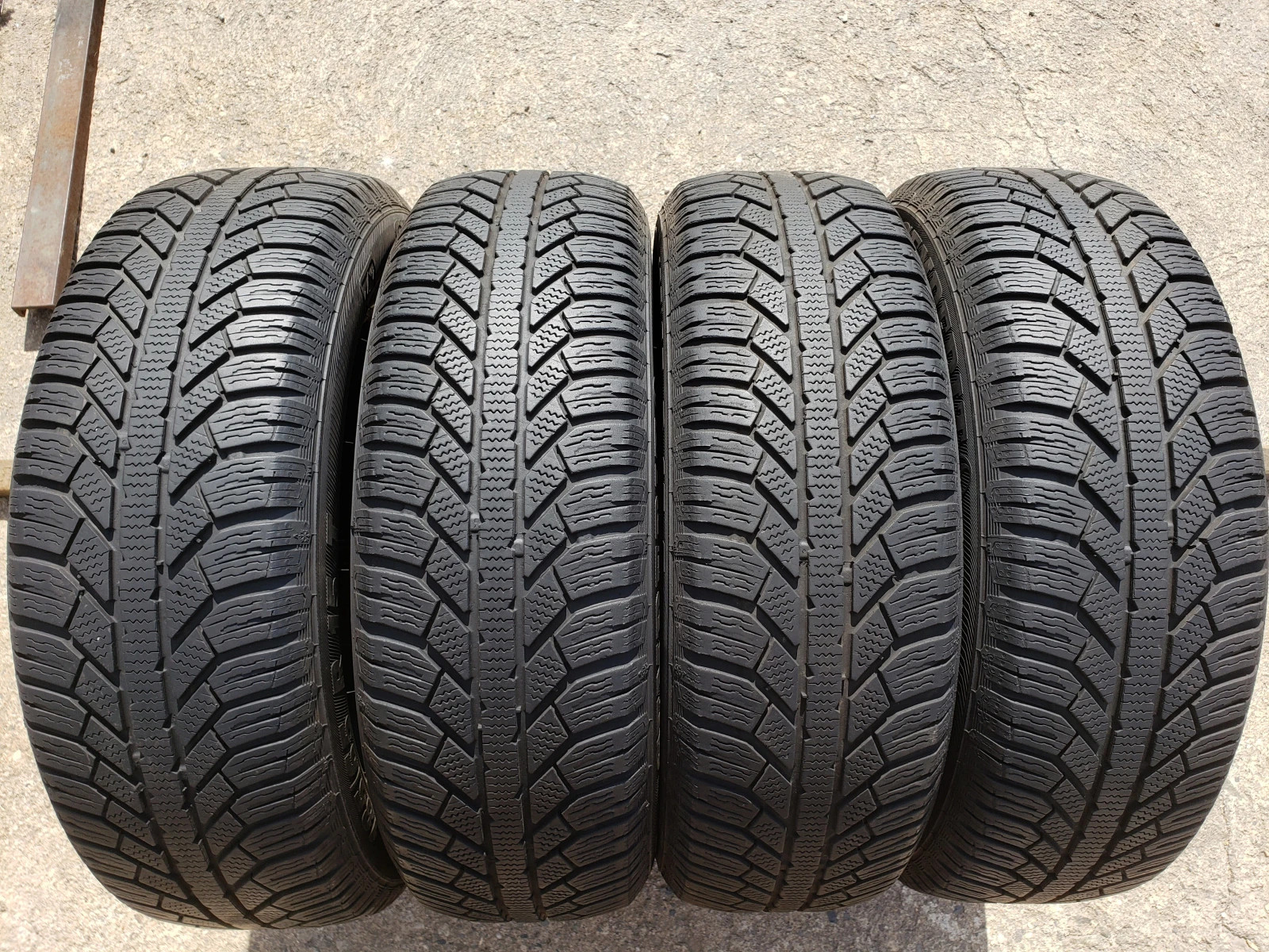 Гуми Зимни 185/65R15, снимка 2 - Гуми и джанти - 56198126