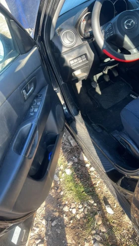 Mazda 3 - 1800 € / 3520.49 лв. - 67829564 4