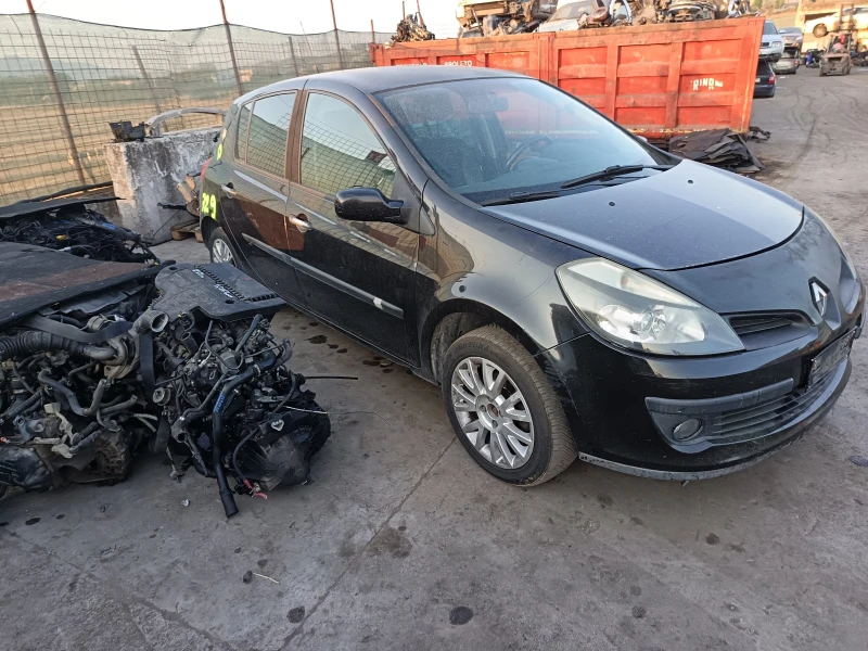 Renault Clio 1.5 dci, снимка 3 - Автомобили и джипове - 45613911
