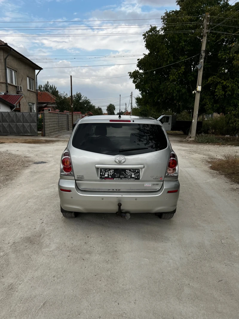 Toyota Corolla verso 2.2 D4D 136hp, снимка 3 - Автомобили и джипове - 47539114