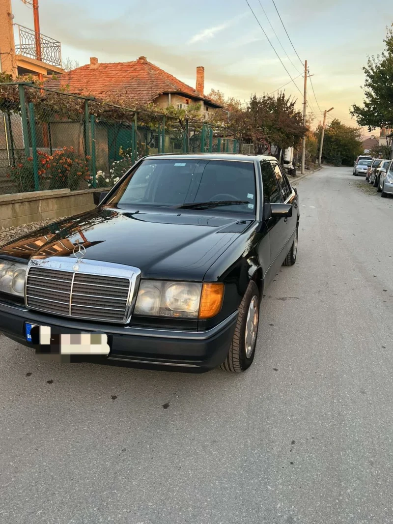 Mercedes-Benz 124 300, снимка 2 - Автомобили и джипове - 48407964