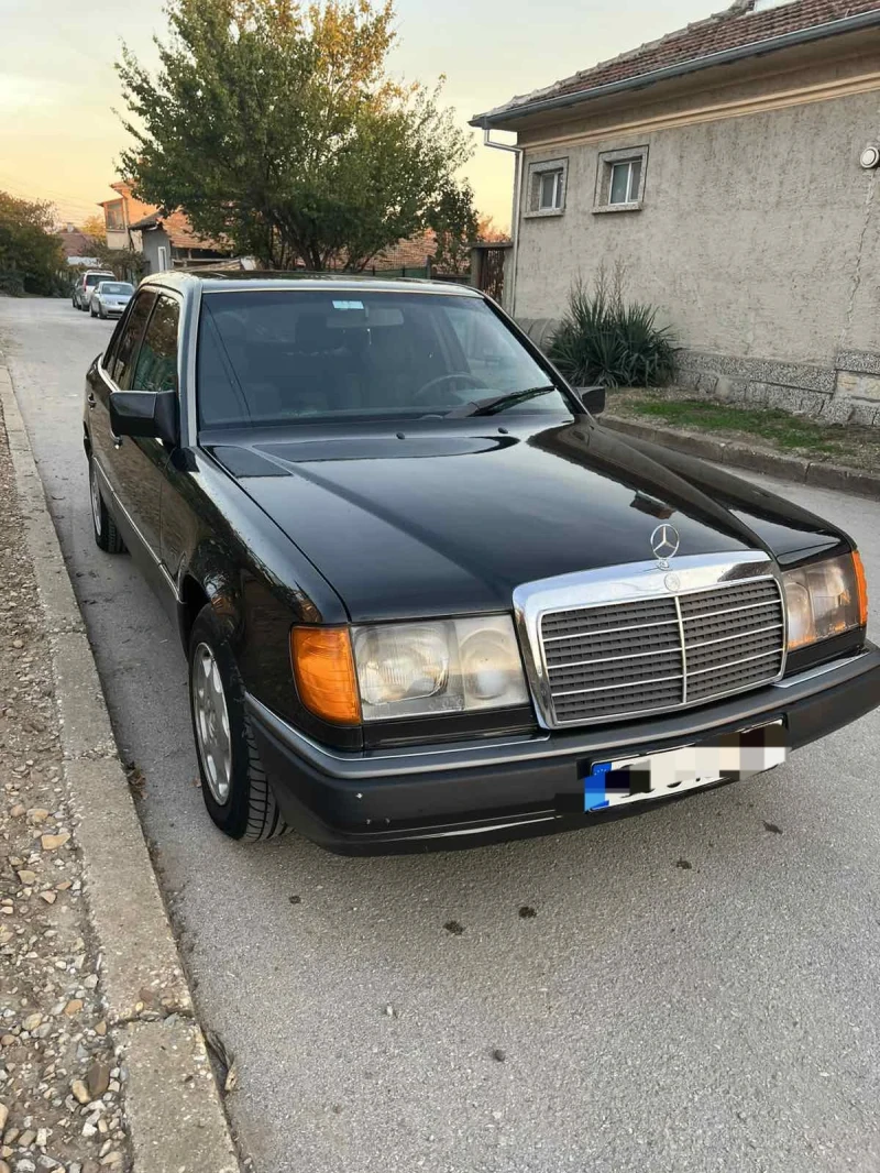 Mercedes-Benz 124 300, снимка 1 - Автомобили и джипове - 48407964