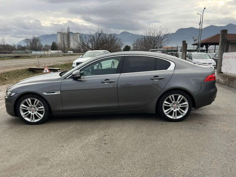 Jaguar XE 2.0TDI 180кс EURO 6B ПЕРФЕКТЕН ВНОС ИТАЛИЯ, снимка 6 - Автомобили и джипове - 47896168