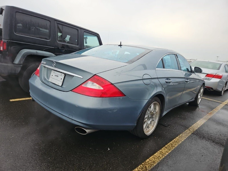 Mercedes-Benz CLS 500 5.0L/V8/ПОДГРЕВ-ОБДУХВАНЕ/PREMIUM SOUND/СТАВА ГАЗ!, снимка 4 - Автомобили и джипове - 48246994