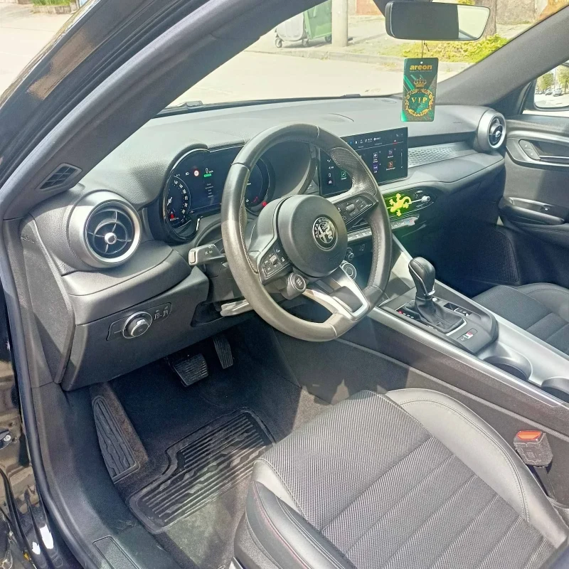 Alfa Romeo Tonale 1.5 hibrid Speciale 160 cv, снимка 7 - Автомобили и джипове - 52569132