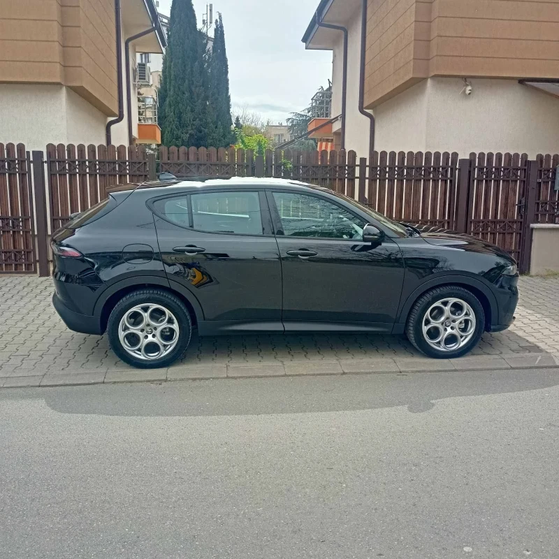 Alfa Romeo Tonale 1.5 hibrid Speciale 160 cv, снимка 4 - Автомобили и джипове - 52569132