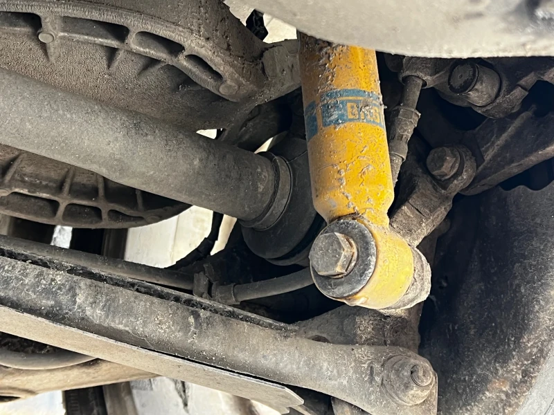 BMW 330, снимка 16 - Автомобили и джипове - 52943778