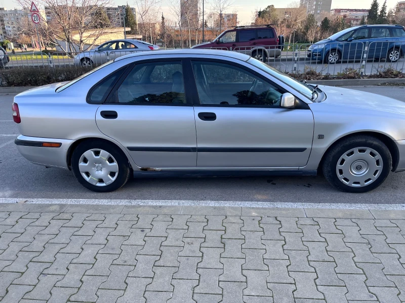 Volvo S40, снимка 3 - Автомобили и джипове - 52947440