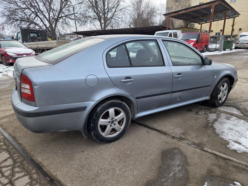 Skoda Octavia 1.8 Turbo 150к.с., снимка 2 - Автомобили и джипове - 53182739