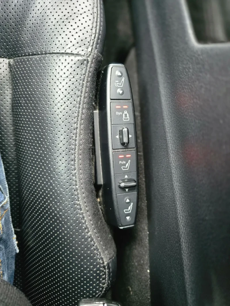 Mercedes-Benz E 350 CGI, снимка 12 - Автомобили и джипове - 53542737