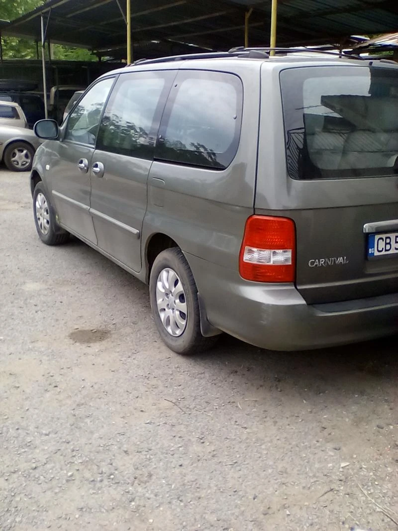 Kia Carnival 2.9CRDI, снимка 3 - Автомобили и джипове - 24302805