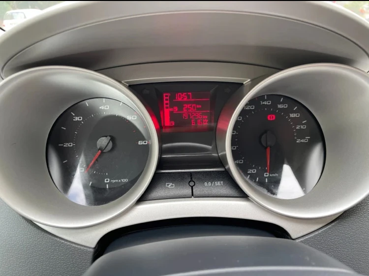 Seat Ibiza 1.2 TDI - изображение 10