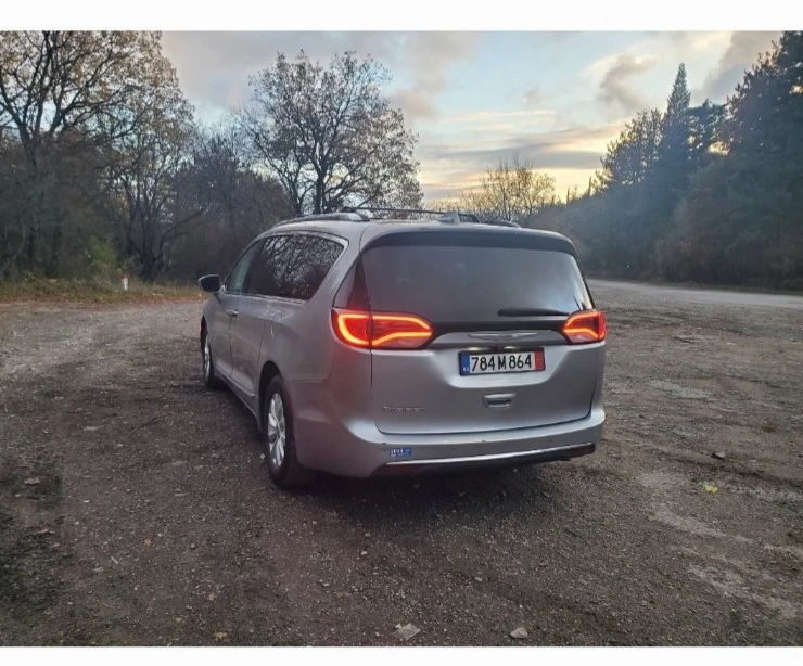 Chrysler Pacifica, снимка 5 - Автомобили и джипове - 52632047