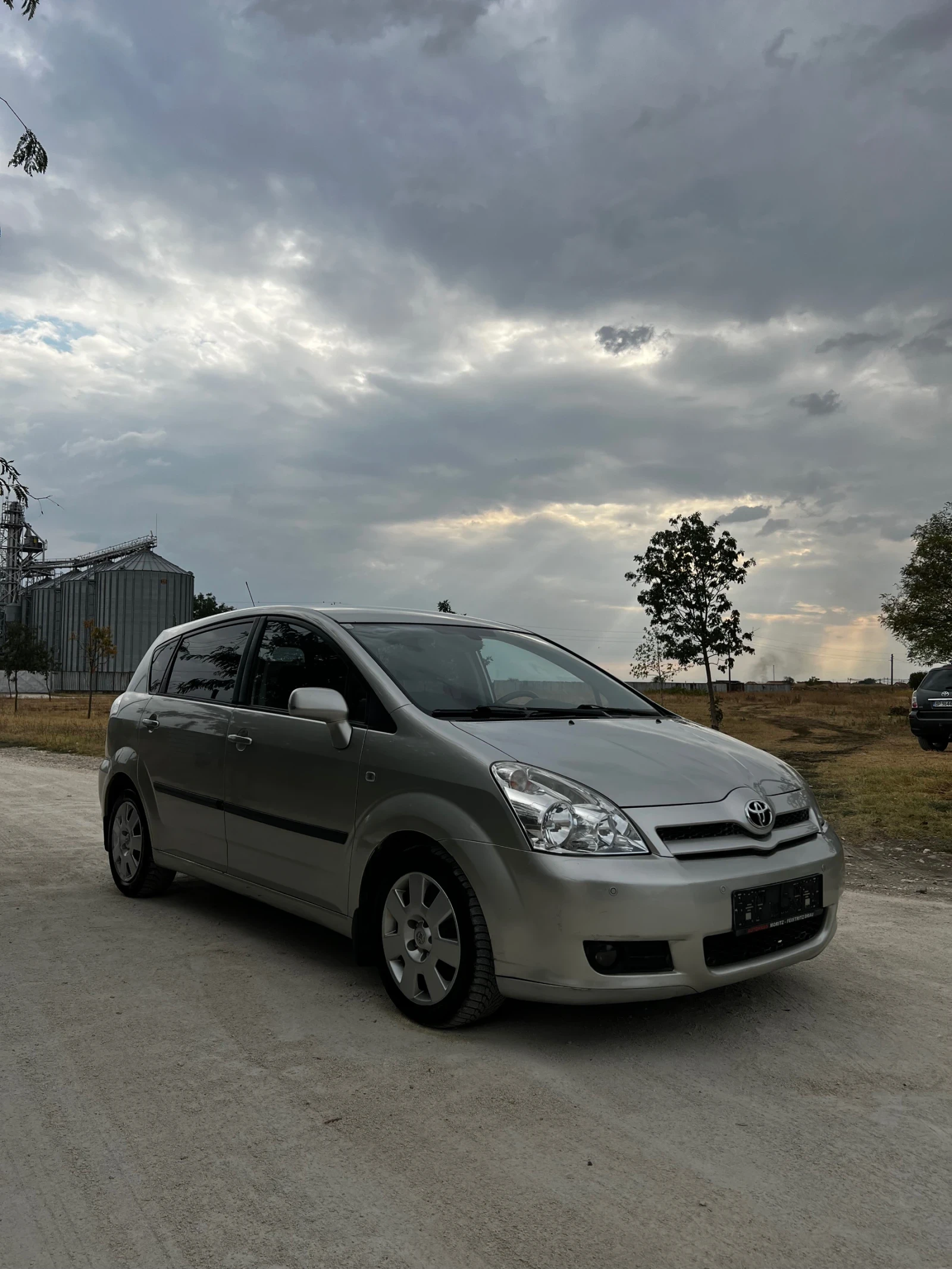 Toyota Corolla verso 2.2 D4D 136hp - изображение 5