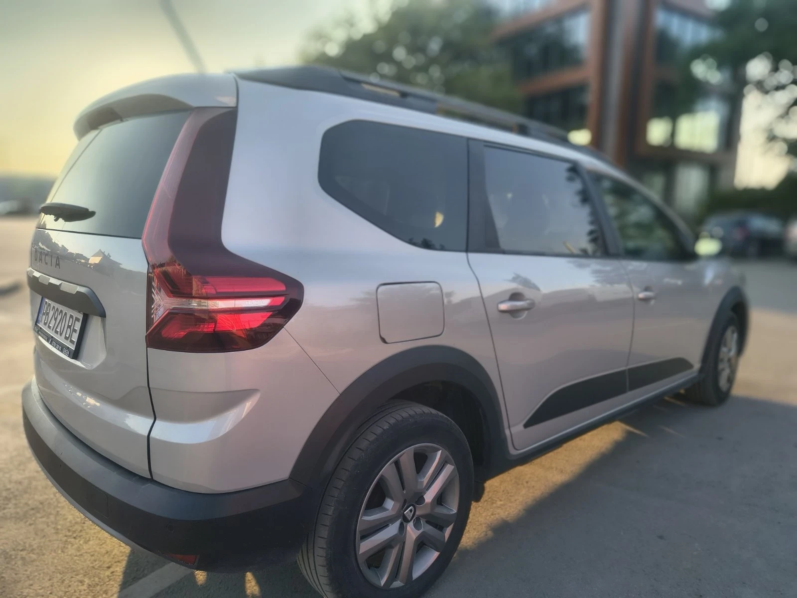 Dacia Jogger 1000 | Mobile.bg   11