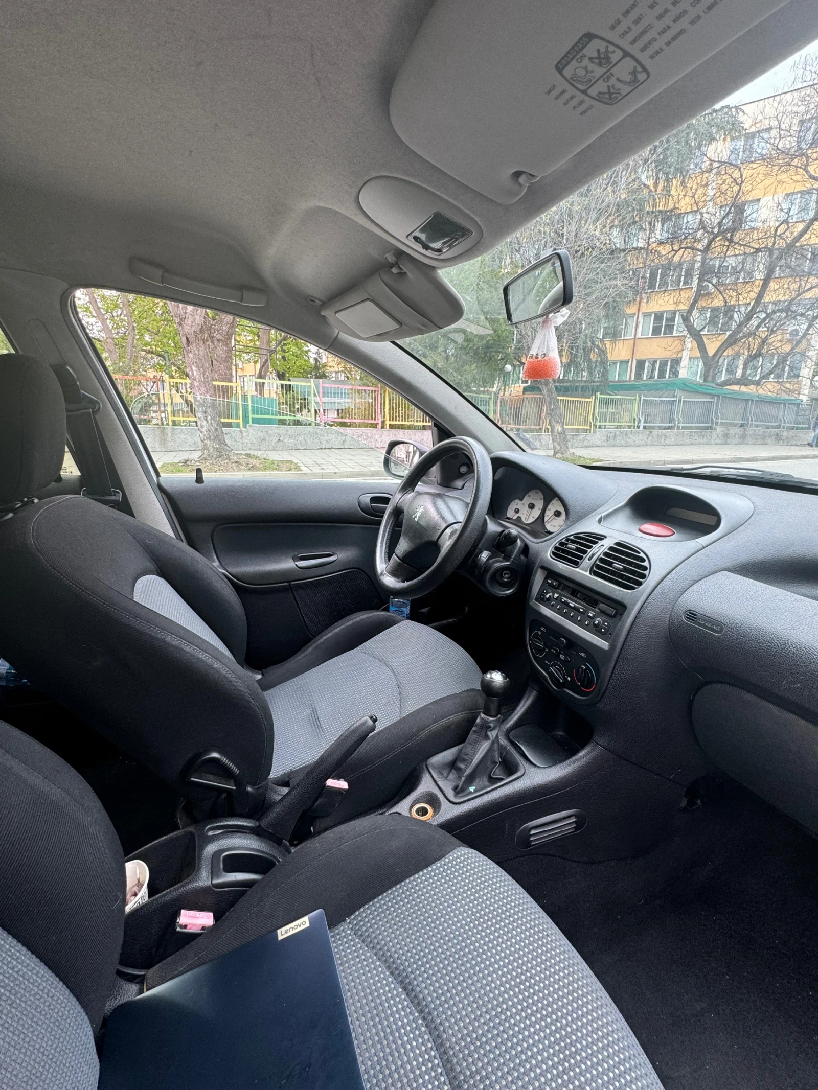 Peugeot 206 1.4 HDI - изображение 6