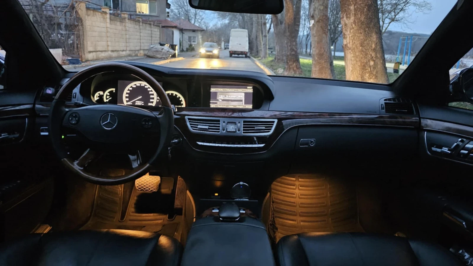 Mercedes-Benz S 320  - изображение 8