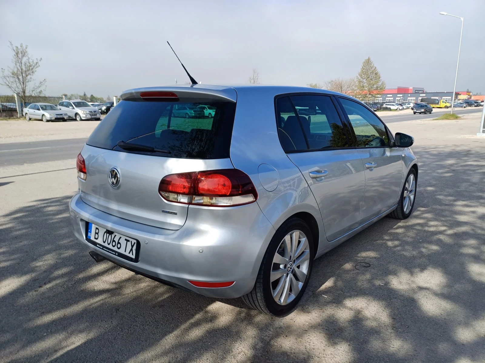 VW Golf 2.0 TDI- H.LINE. - изображение 4