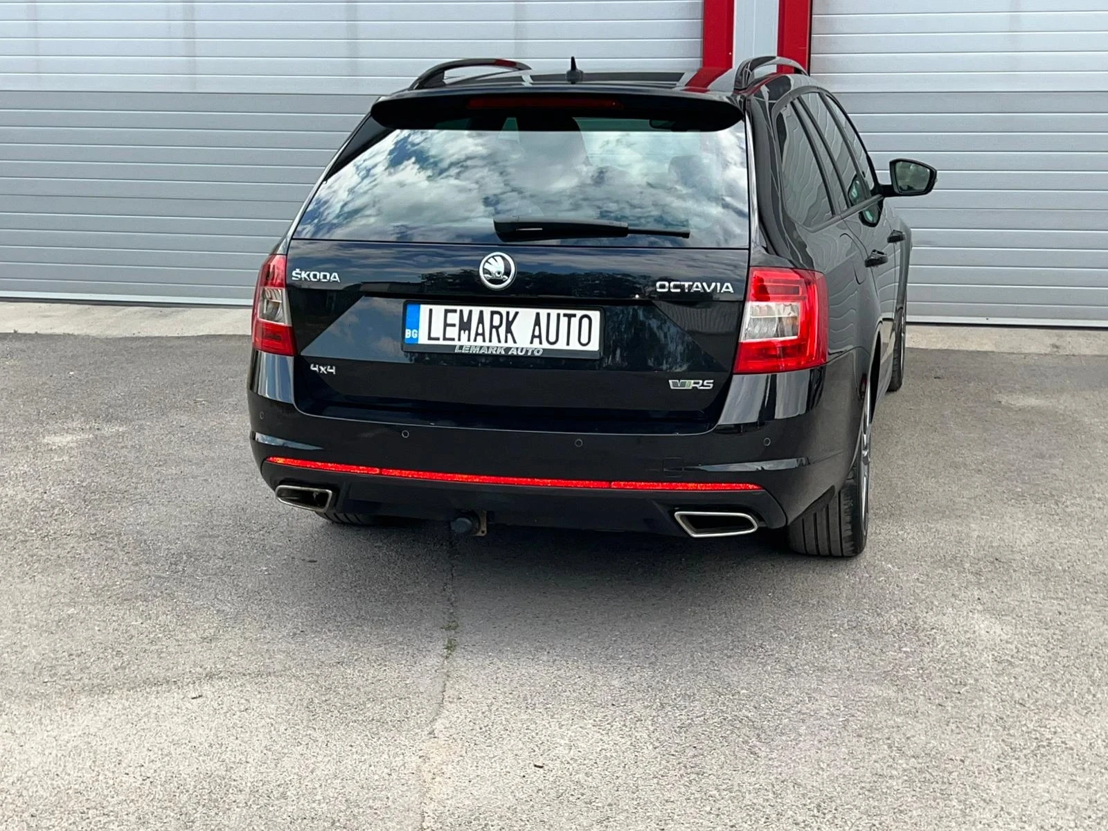 Skoda Octavia 2.0TDI VRS 4X4 AUTOMATIK DSG NAVI CARBON EVRO 6B  - изображение 8