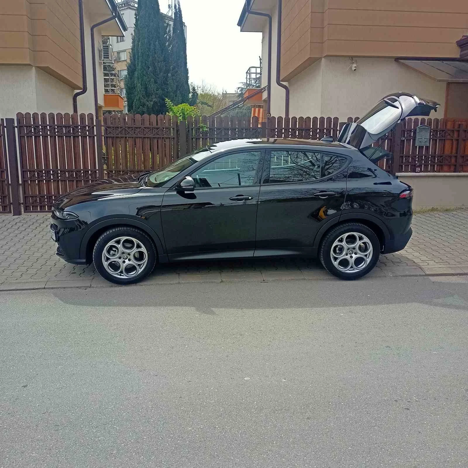 Alfa Romeo Tonale 1.5 hibrid Speciale 160 cv - изображение 2