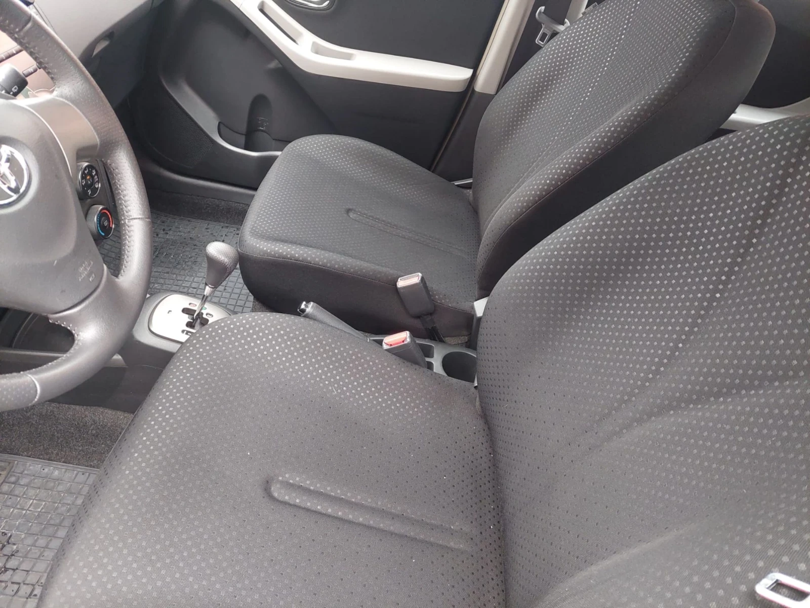 Toyota Yaris 1.33VVTI 82000�� ���� | Mobile.bg � ����������� 11