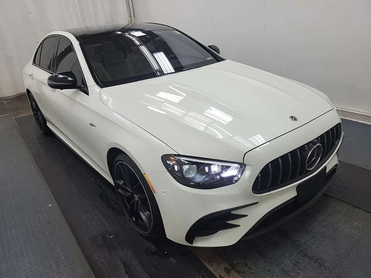 Mercedes-Benz E 53 AMG * E 53 * CARFAX * ���� �� �� | Mobile.bg � ����������� 3