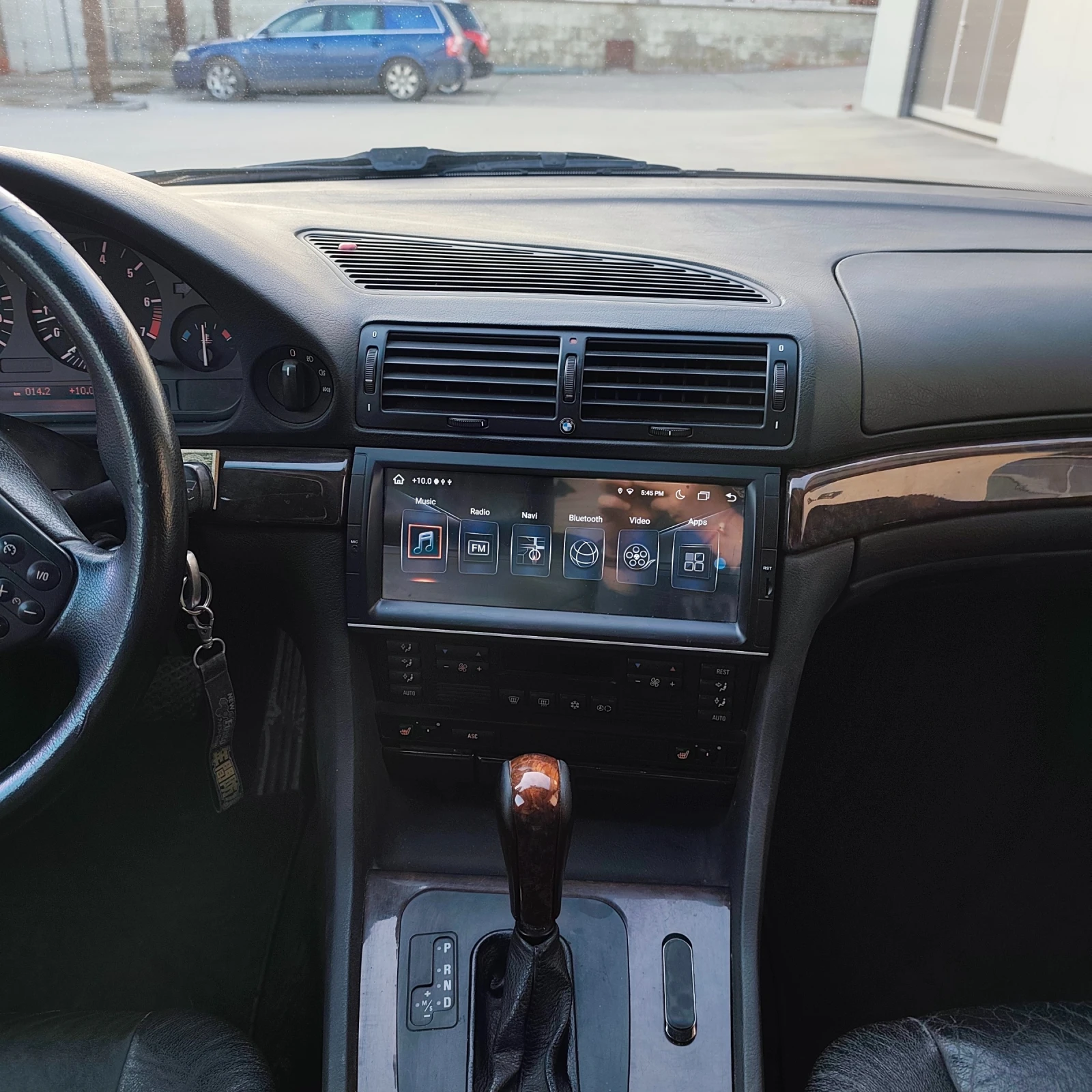 BMW 728 i ГАЗ, снимка 10 - Автомобили и джипове - 55673323