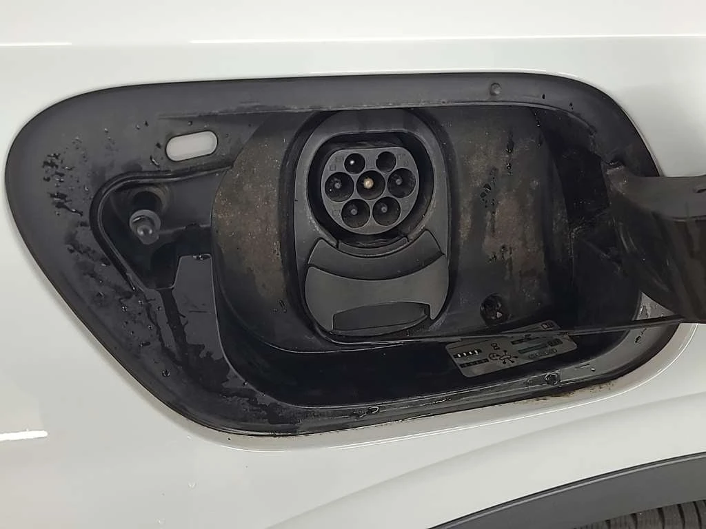 VW ID.4 1st Max, снимка 15 - Автомобили и джипове - 53975389