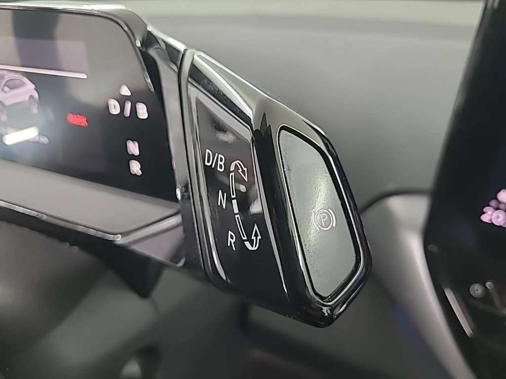 VW ID.4 1st Max, снимка 10 - Автомобили и джипове - 53975389