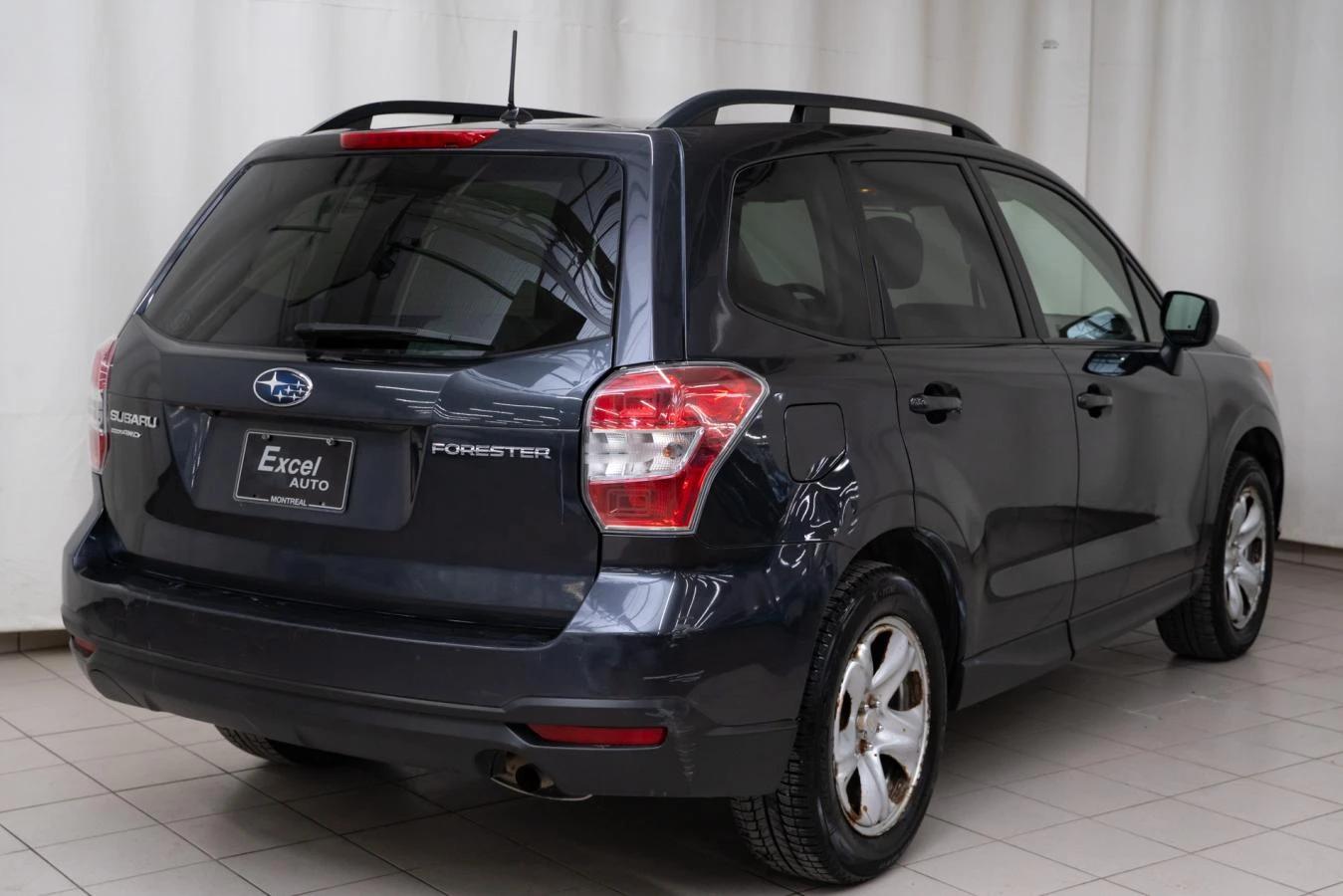 Subaru Forester 2.5i* АвтоКредит* (ЦЕНА ДО БГ)* , снимка 4 - Автомобили и джипове - 54009356