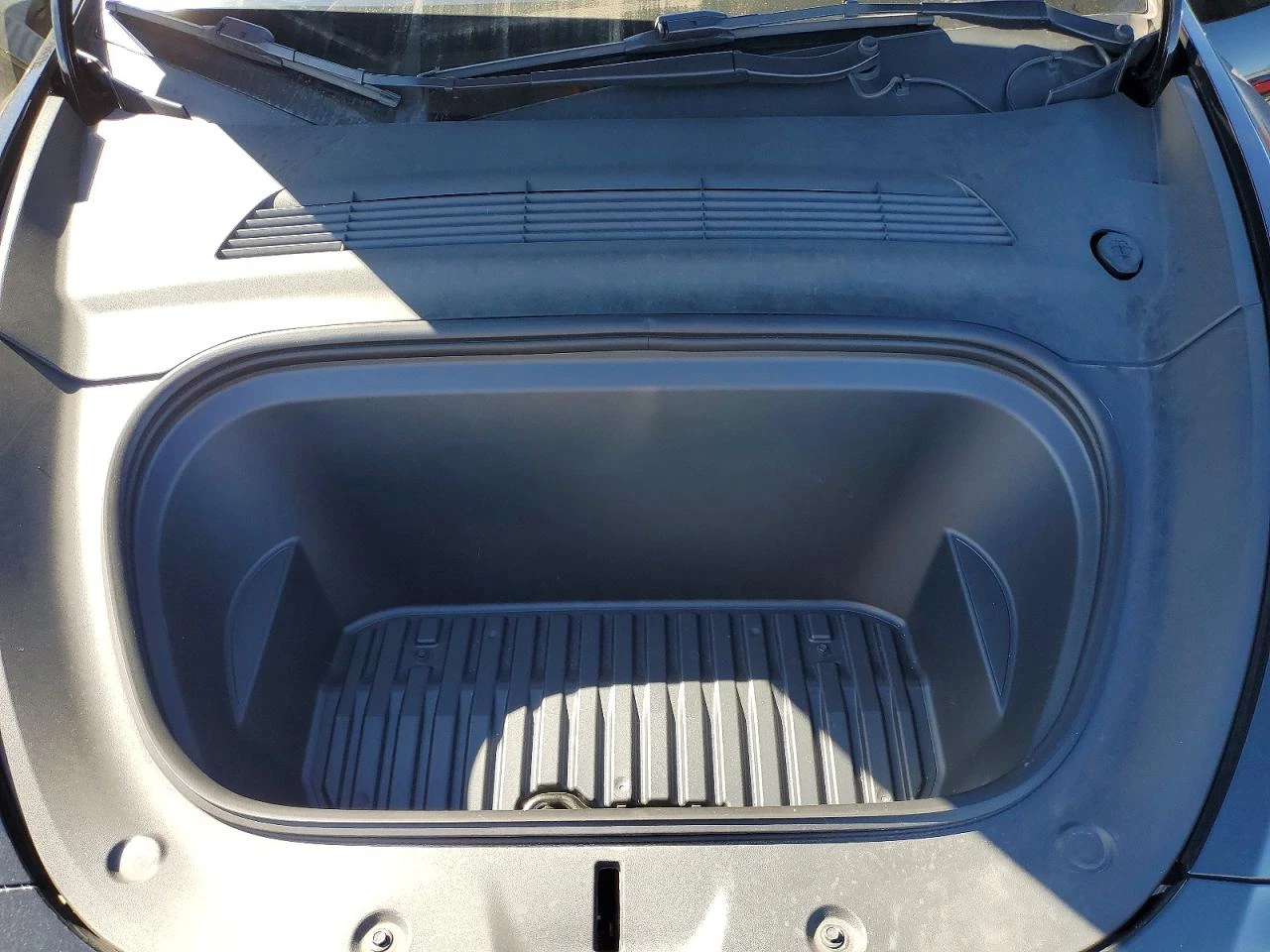 Tesla Model Y PERFORMANCE AWD, снимка 11 - Автомобили и джипове - 54060771