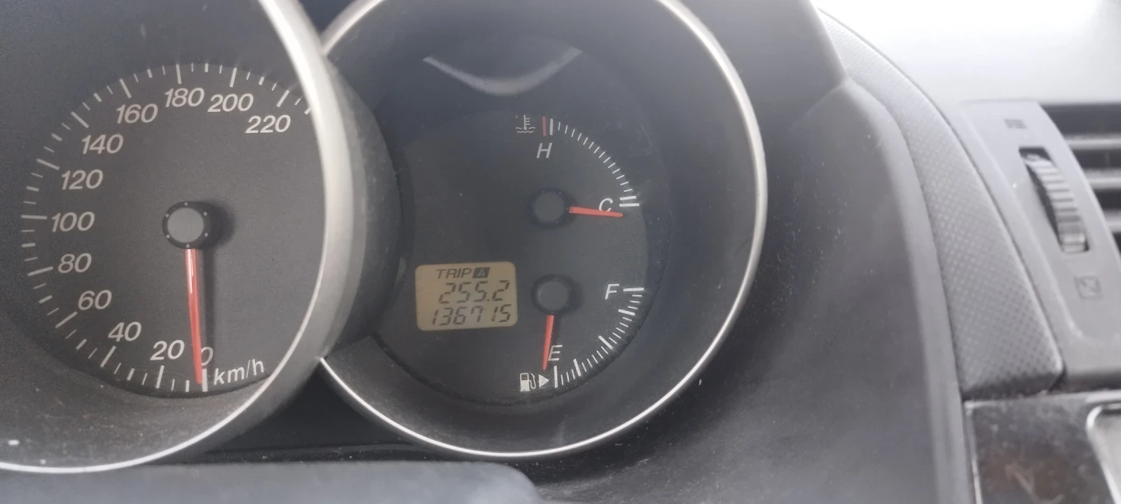 Mazda 3 1.6 Бензин, Верига! , снимка 5 - Автомобили и джипове - 54149788