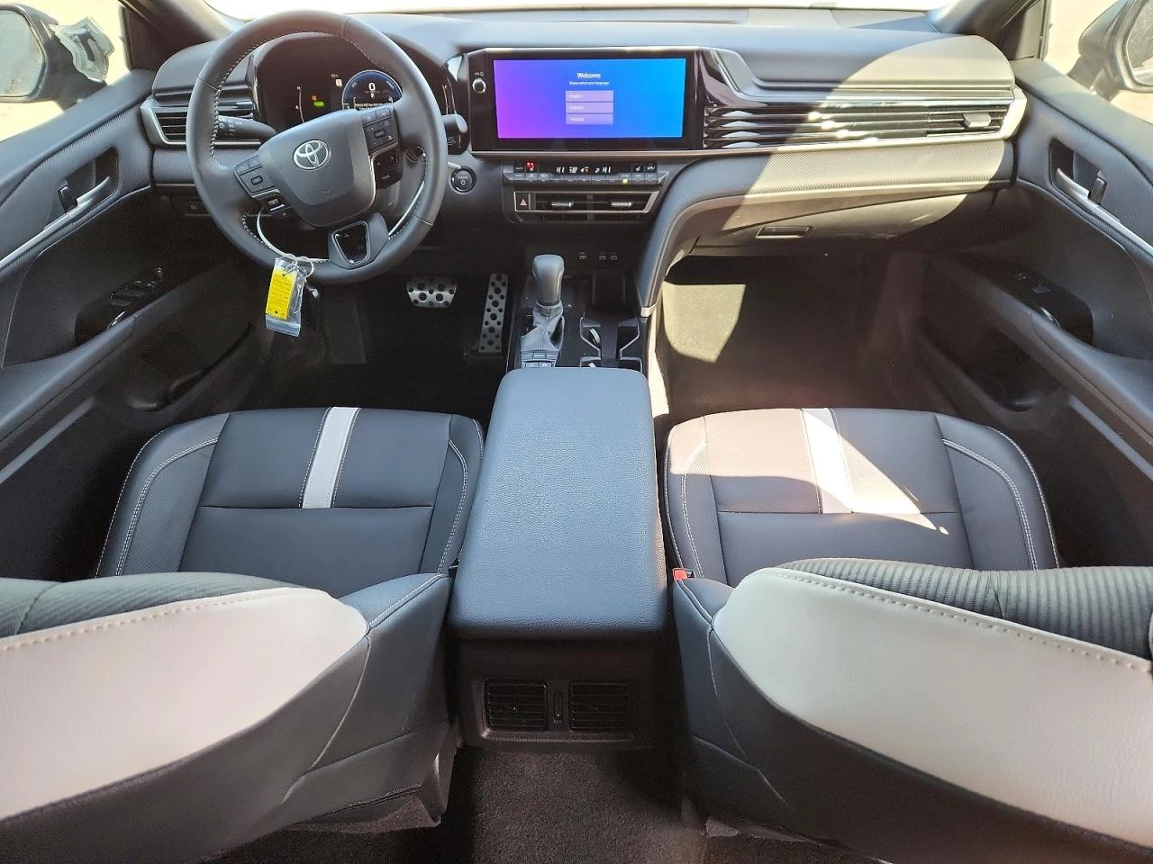 Toyota Camry 2.5l Se, снимка 8 - Автомобили и джипове - 54557201