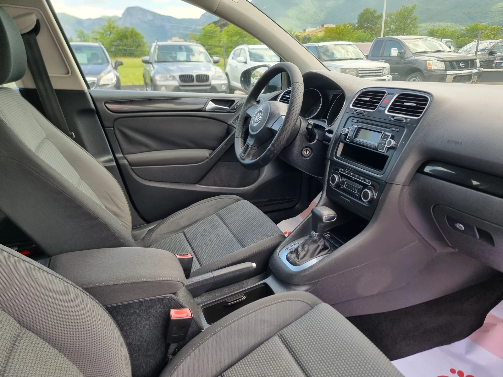 VW Golf 2.0TDI, снимка 16 - Автомобили и джипове - 54638554