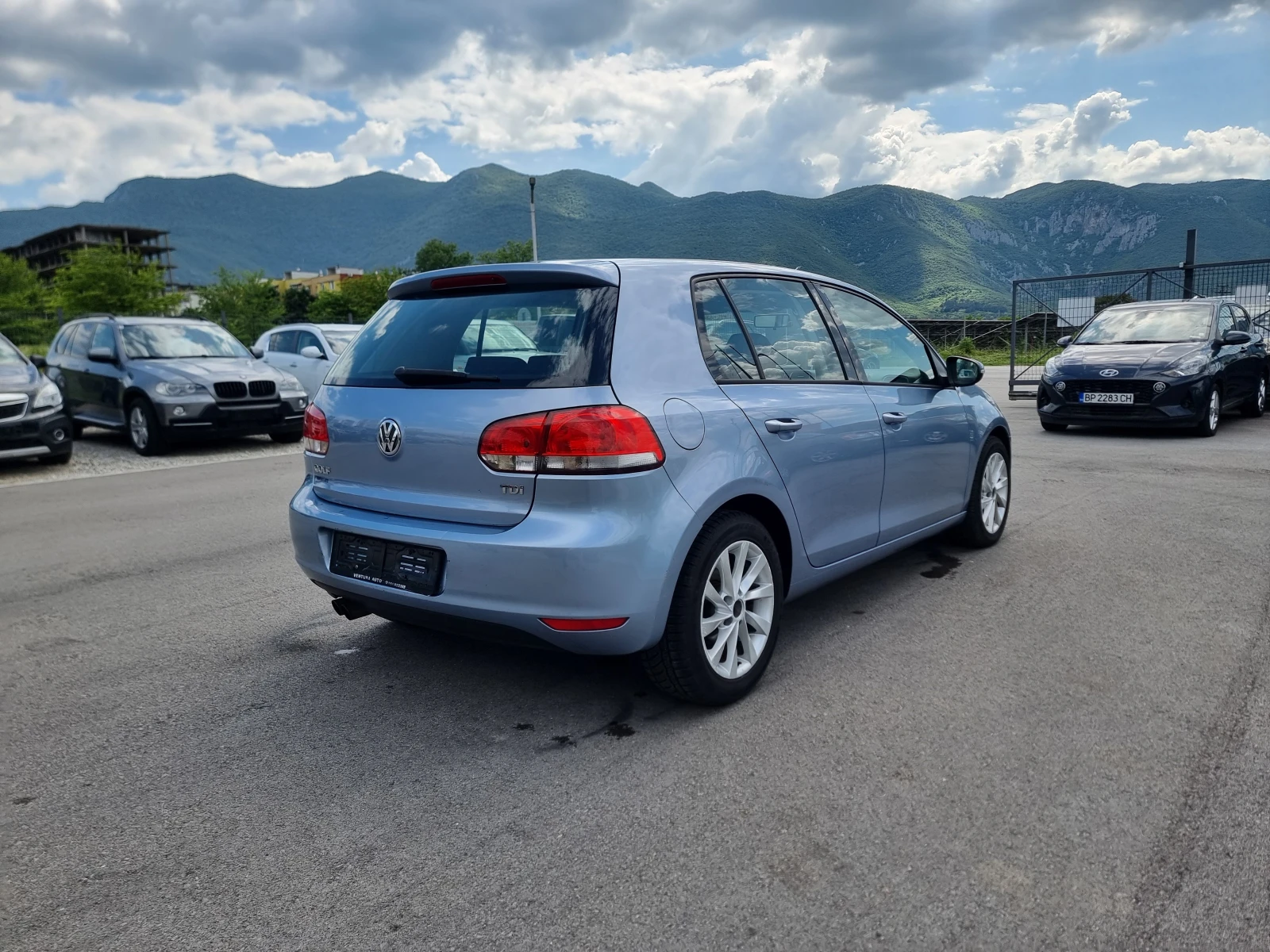 VW Golf 2.0TDI, снимка 7 - Автомобили и джипове - 54638554