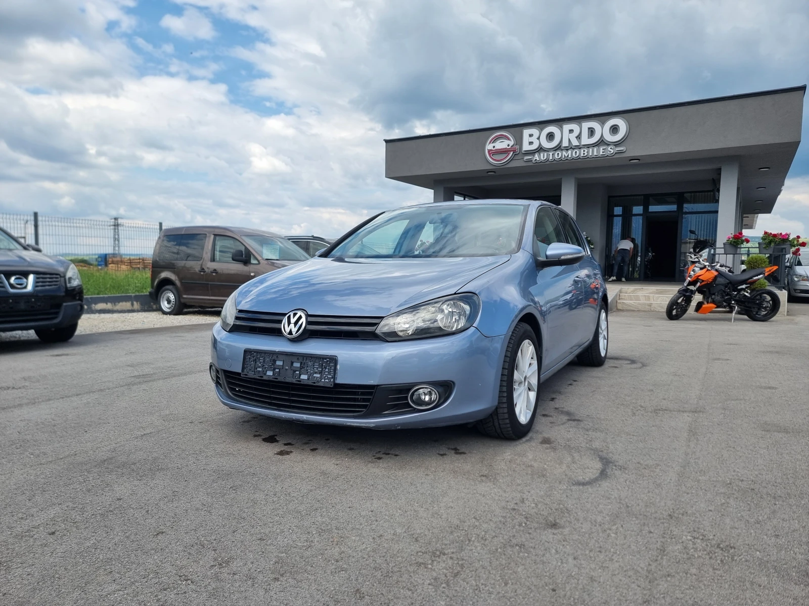 VW Golf 2.0TDI, снимка 2 - Автомобили и джипове - 54638554