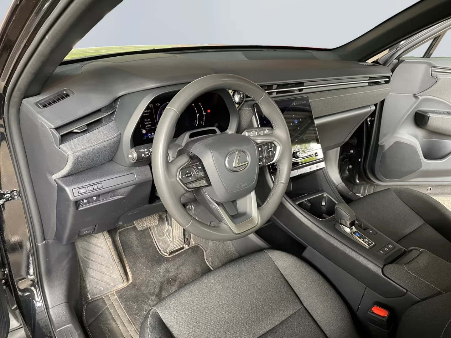 Lexus LBX CAMERA* DISTR* KEYLESS* , снимка 7 - Автомобили и джипове - 54739779