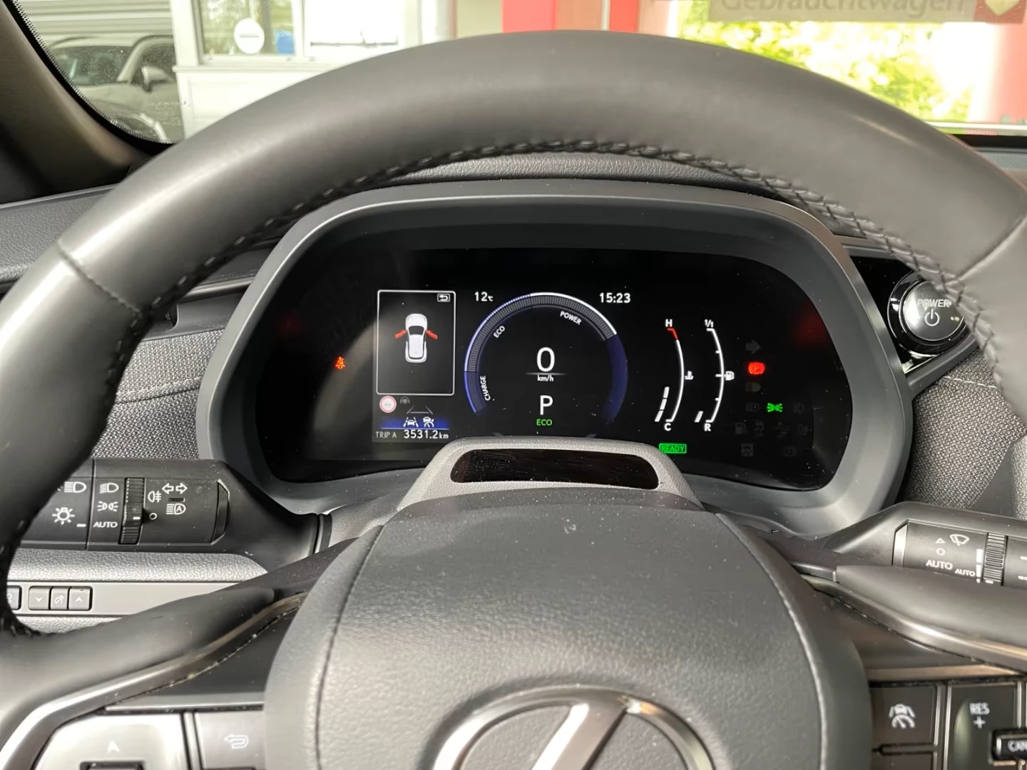 Lexus LBX CAMERA* DISTR* KEYLESS* , снимка 8 - Автомобили и джипове - 54739779